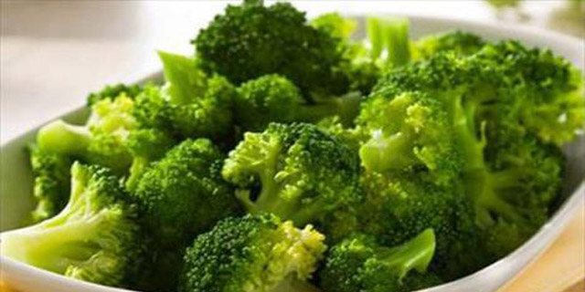 El brócoli, con el doble de vitamina C que la naranja, nos ayuda a combatir el resfriado